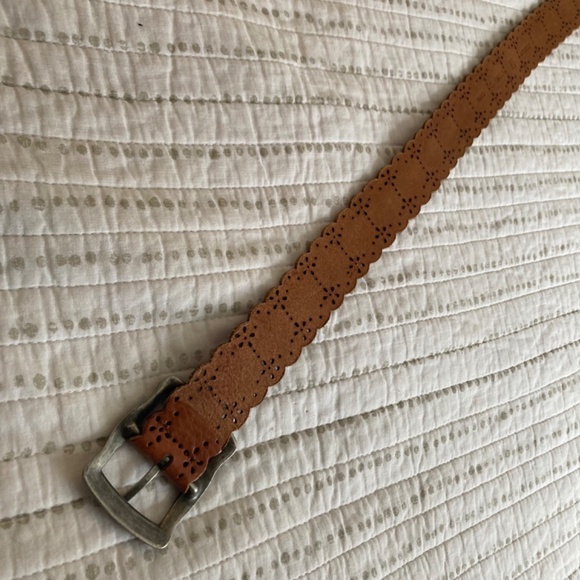 Fossil Tan Brown Leather Brogue Belt Coastal Cowgirl Western Boho Chic Sz M - Picture 5 of 11